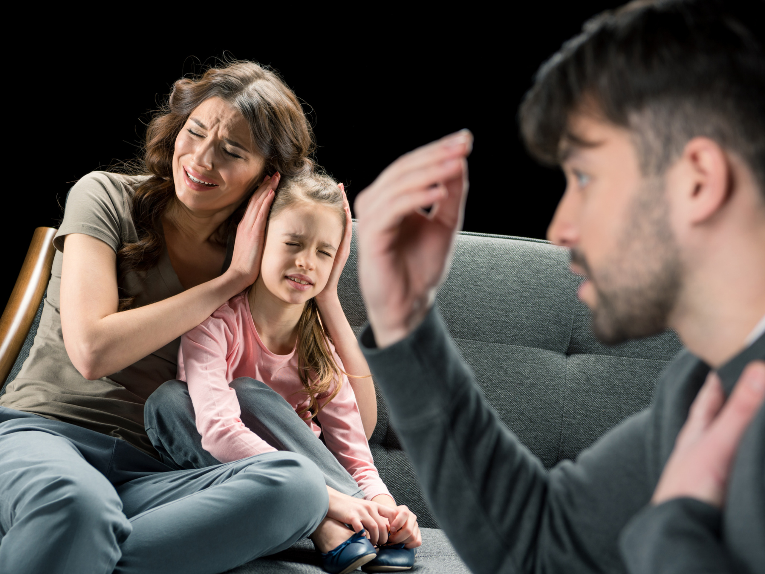 Famille toxique et relations destructrices - comment couper les liens énergétiques nocifs